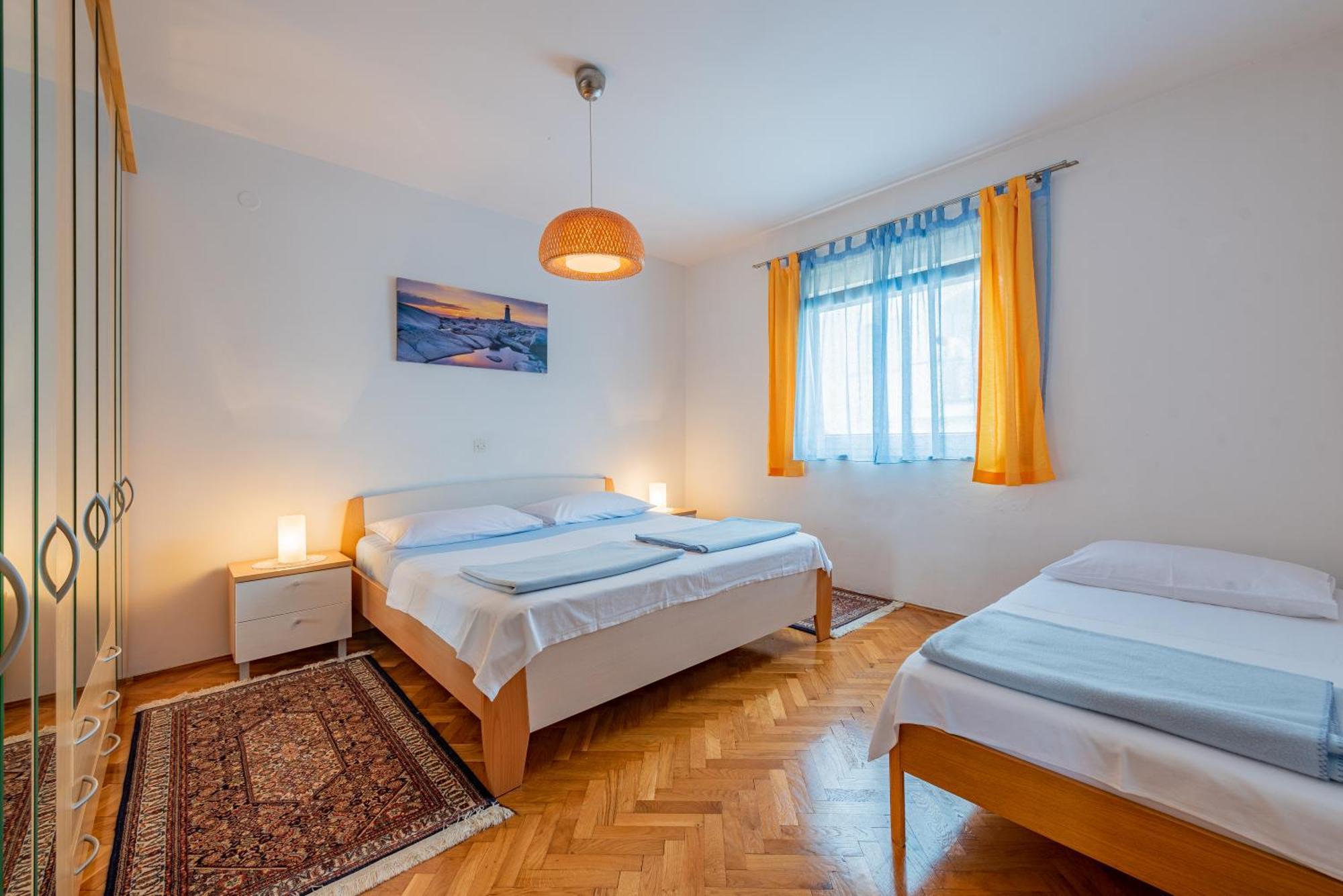 Appartamento Haus Toni Ražanac Esterno foto