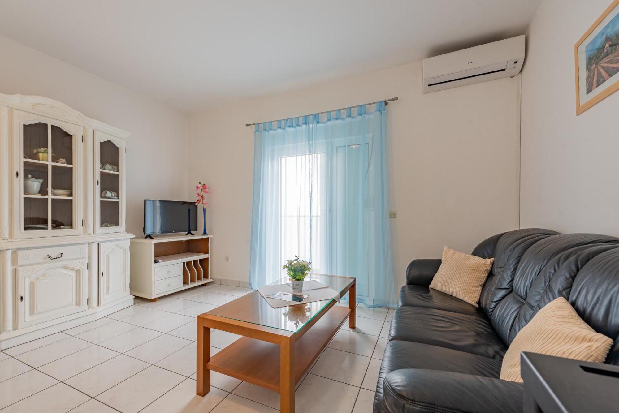 Appartamento Haus Toni Ražanac Esterno foto