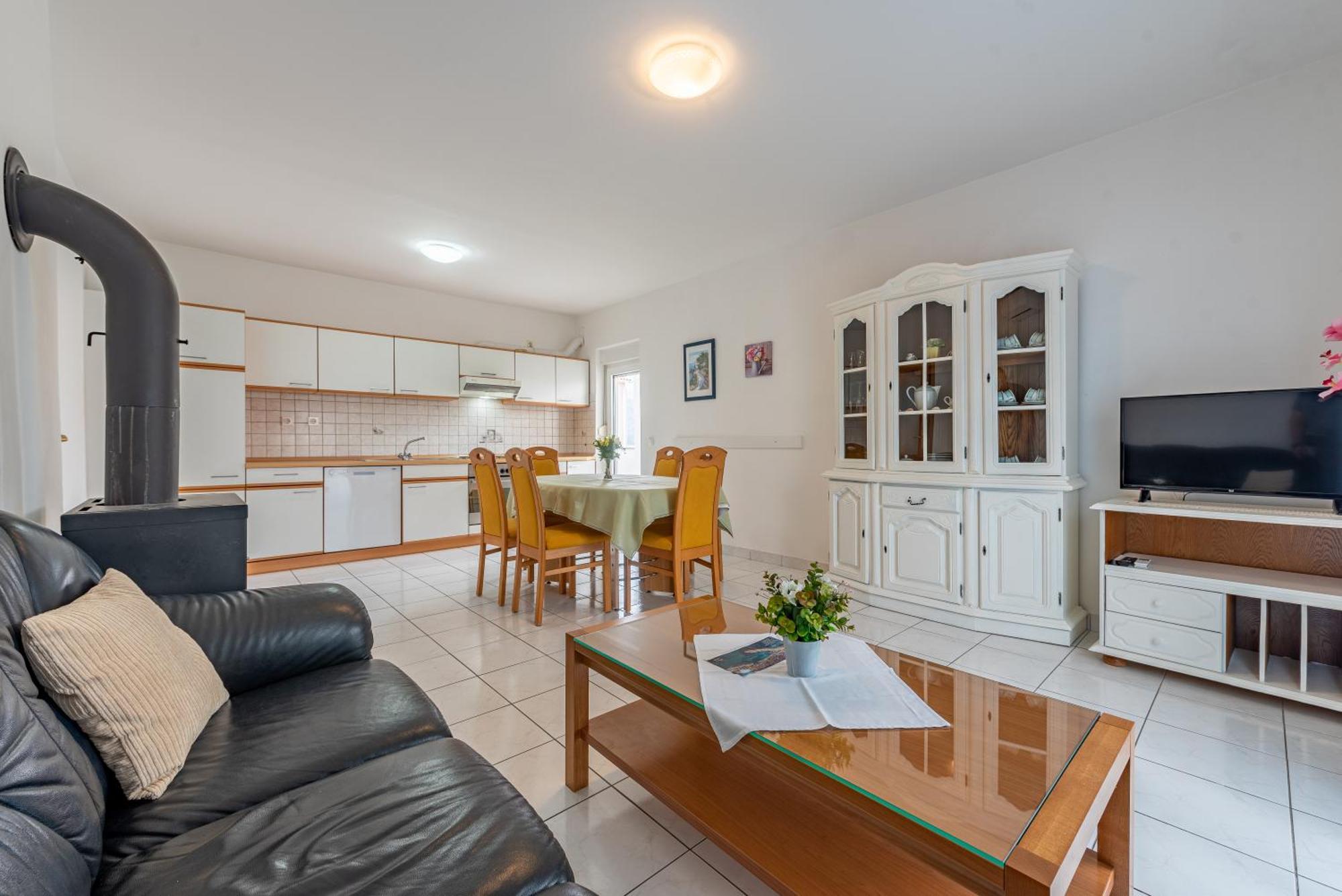 Appartamento Haus Toni Ražanac Esterno foto